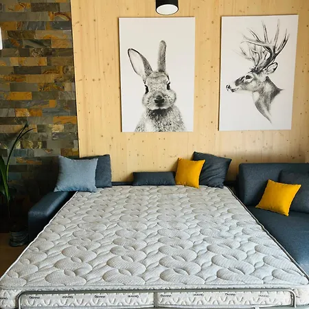 For J4 Appartement *